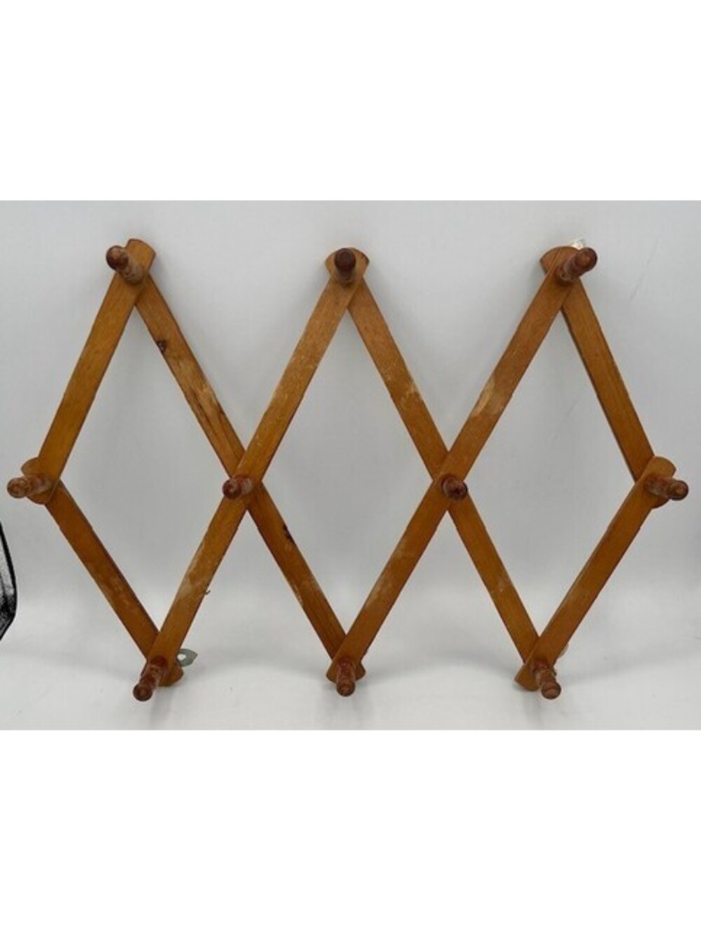 Vintage Wooden Accordion Wall Rack 10 Peg Expandable Rustic Hat/Belt Hanger.